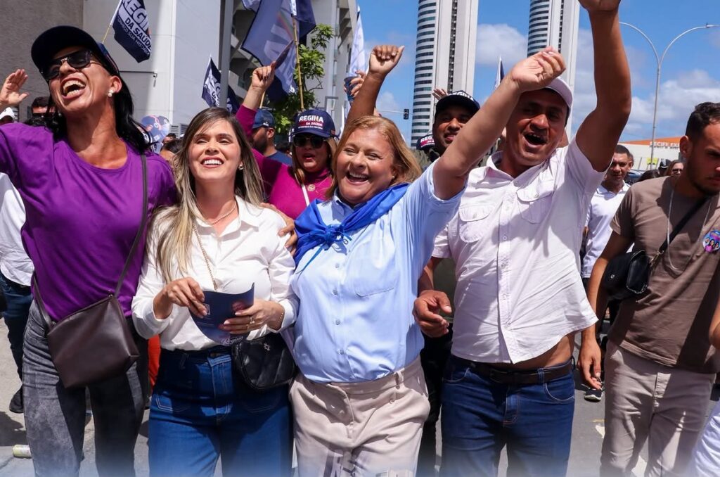 Regina da Saúde participa da convenção de Raquel Lyra e reforça compromisso com Pernambuco